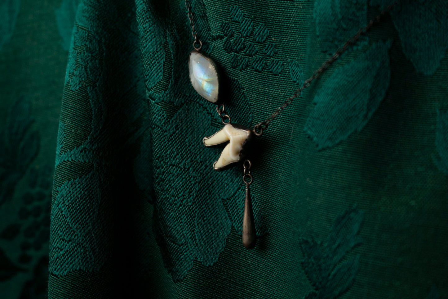 Pearly Whites Necklace
